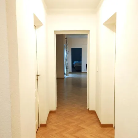 Apartmán Over River Near Frankfurt-130 Qm-4 Rooms- 6 Beds-parking-air Conditioner Hainburg