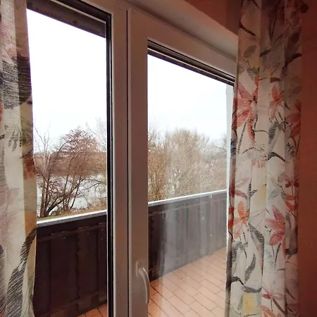Over River Near Frankfurt-130 Qm-4 Rooms- 6 Beds-parking-air Conditioner Apartmán Hainburg