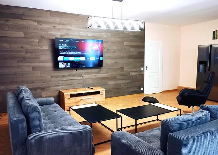 Over River Near Frankfurt- 4 Rooms- 6 Beds- Free Parking- Ac Apartamento Hainburg