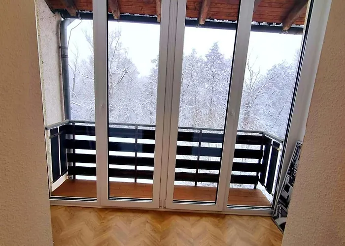 Apartamento Over River Near Frankfurt- 4 Rooms- 6 Beds- Free Parking- Ac Hainburg